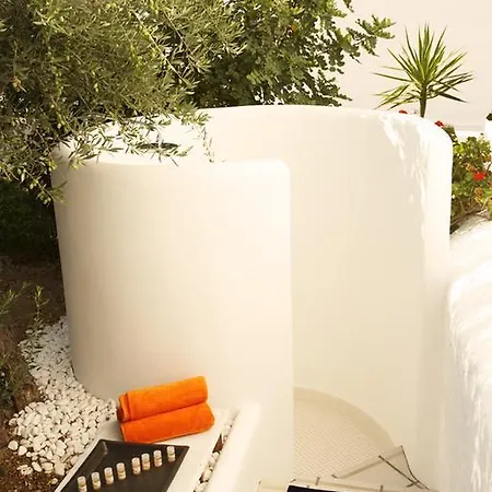 Casa Aiora Adamantas (Milos)